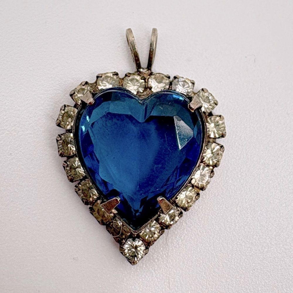 Vintage Blue Heart of the ocean (titanic) Pendant with Silver Accents